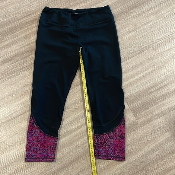 Gaiam Women’s Leggings Medium Pink & Purple Yoga Workout Athleisure - Picture 12 of 13